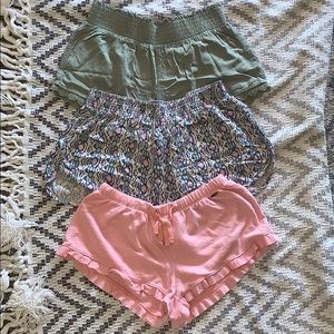🌞HP🌞 Bundle of Hollister shorts